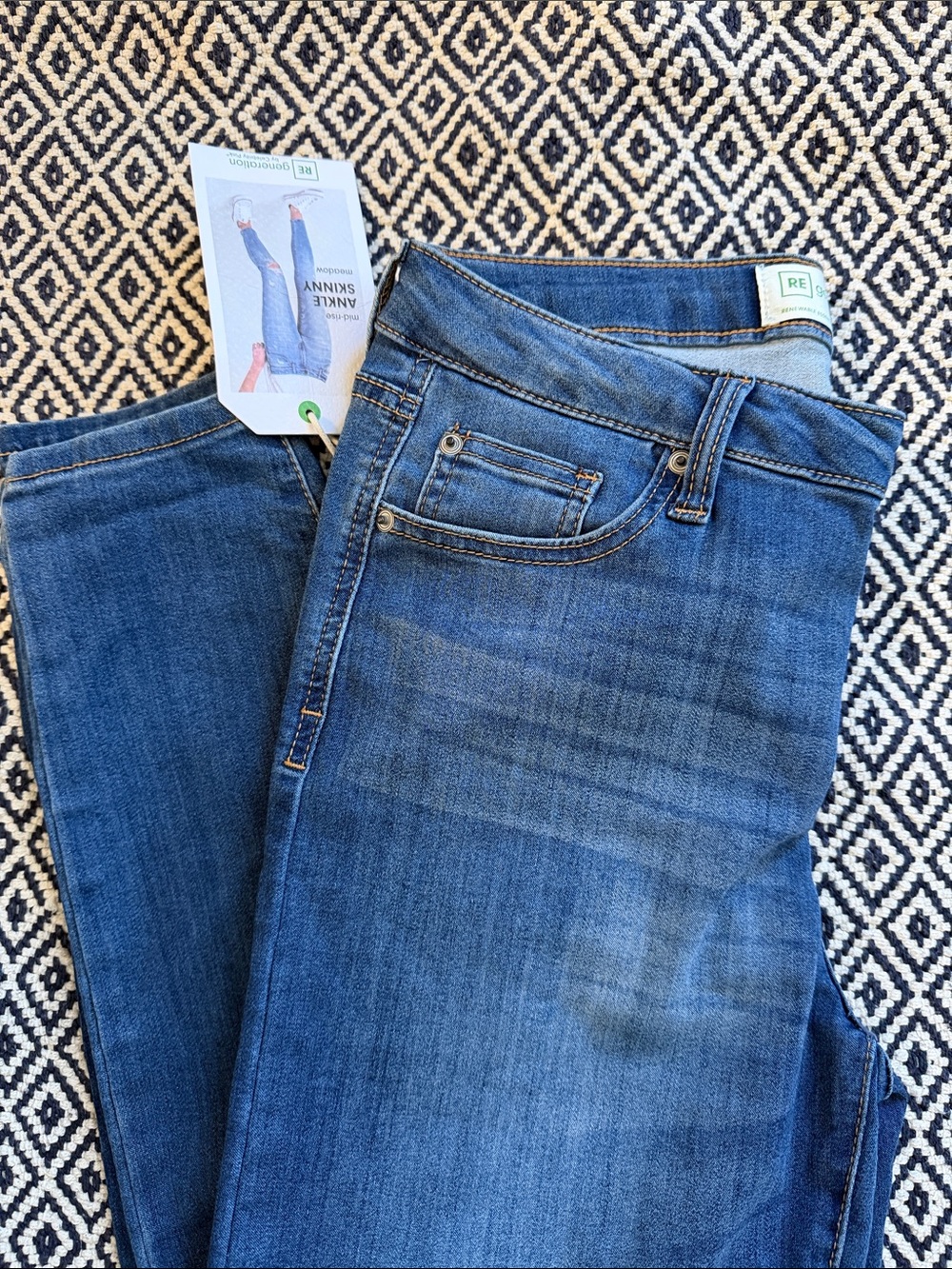 NWT - RE: generation Mid-Rise Ankle Skinny Jeans - Size 11/30